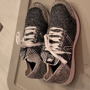 New Balance Men's 11.5 Athletic Shoe